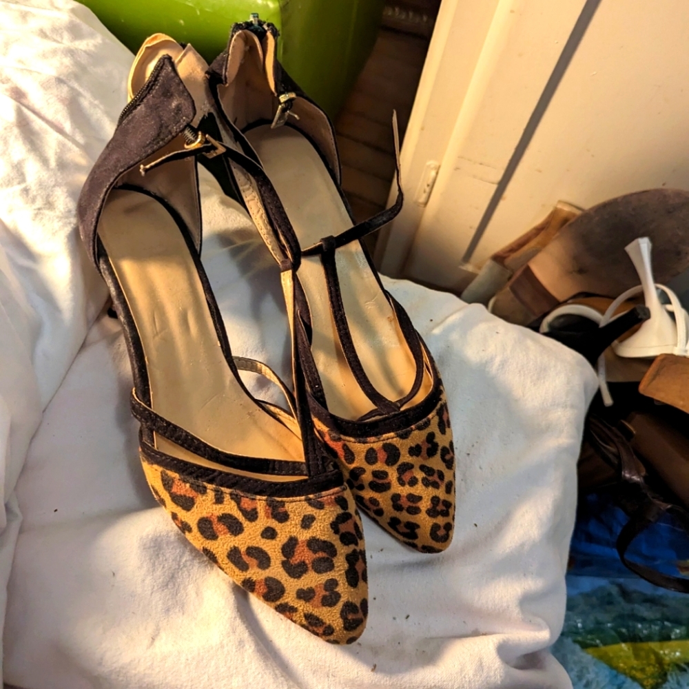 Avon cushion Walk sandals Leopard Print
